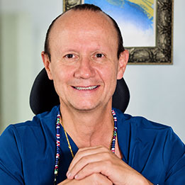 Dr. Alejandro López Cardona