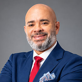 Dr. Andy De León Valenzuela